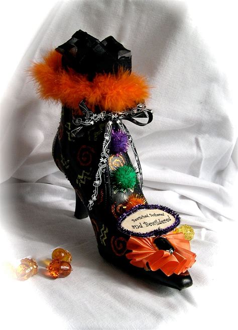 Stylishly Spellbinding: Witch Themed Footwear Decoration Trends